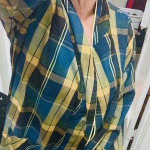 Vintage Plaid Robe. Kmart 1981 approx. Sz L. Unisex. 2 pockets. Nice coloring